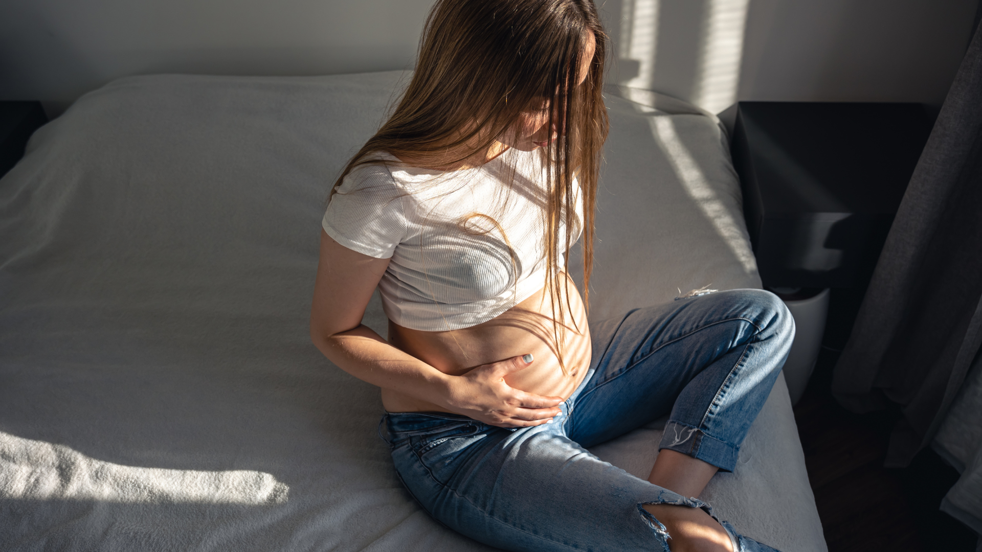 Mulher em consulta sobre fertilidade e endometriose